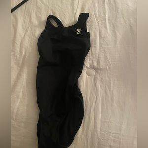 TYR Women’s bathing suit